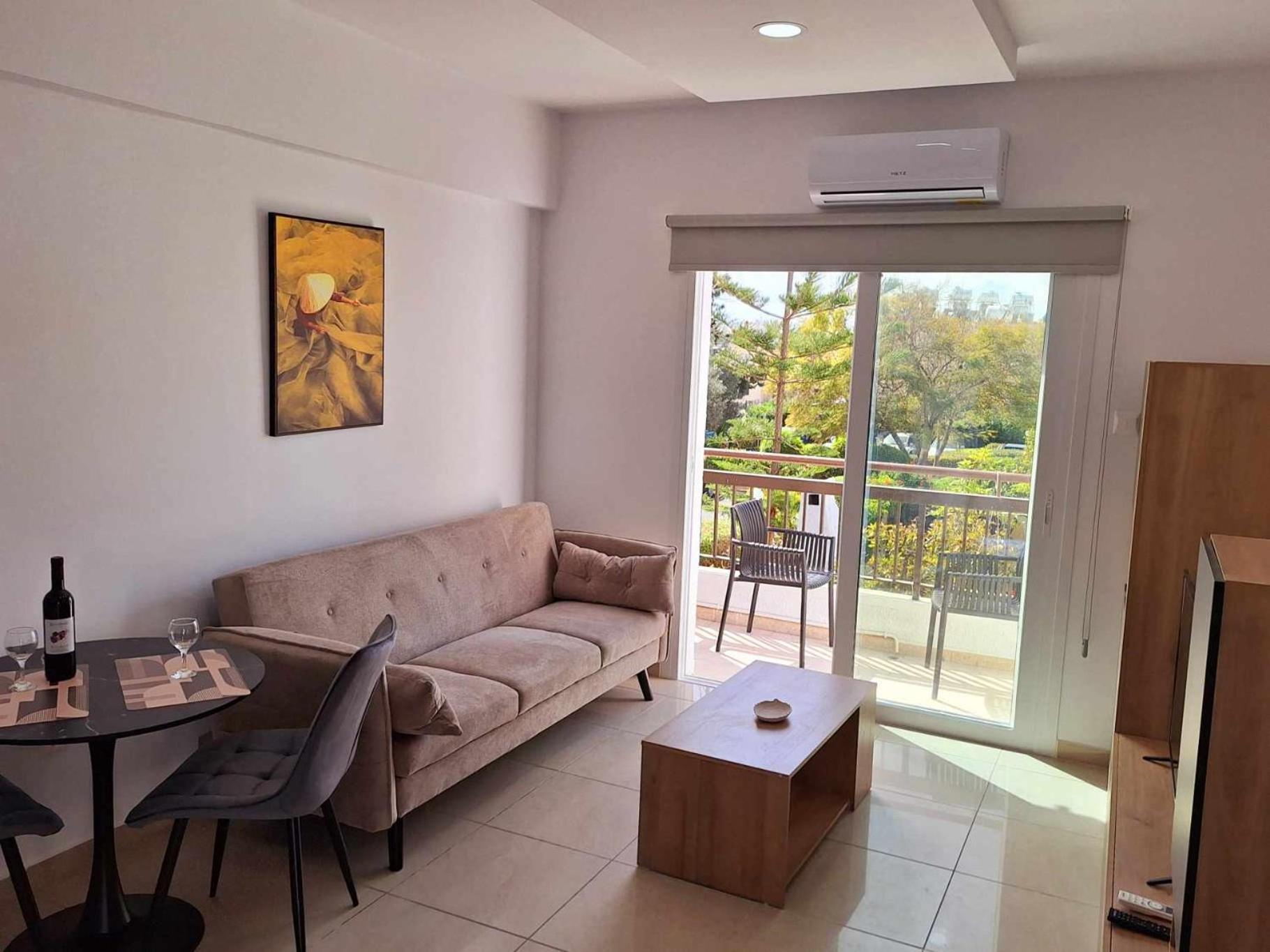 Stylish Apt Kato Paphos Close To Beach & Vibrant Harbor Life 외부 사진
